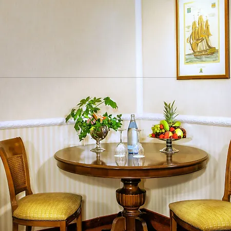 Hotel Grand Palace 5*
