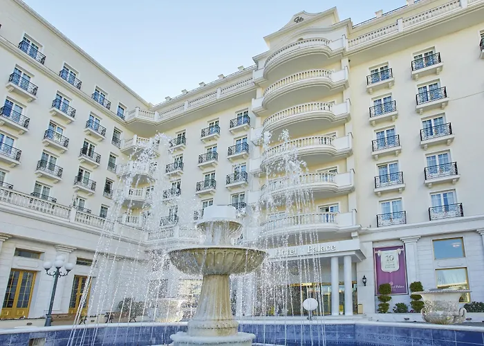 Hotel Grand Palace