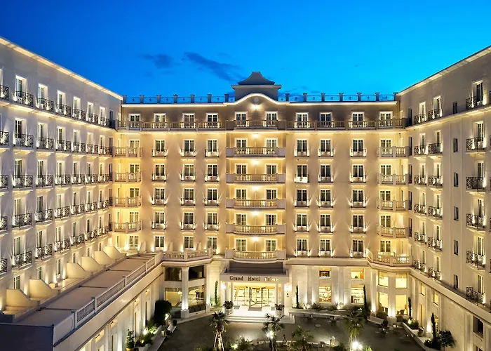 Hotel Grand Palace