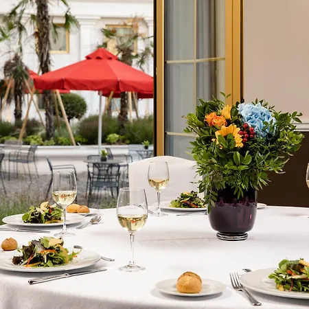 Grand Palace Hotel 5*