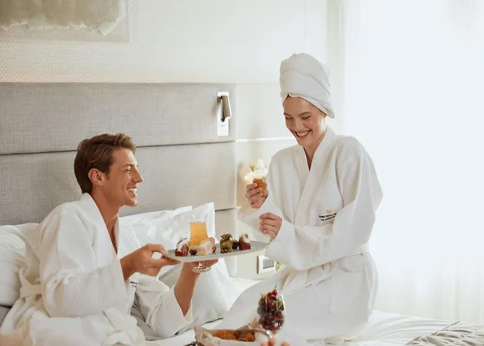 Grand Palace Hotell 5*