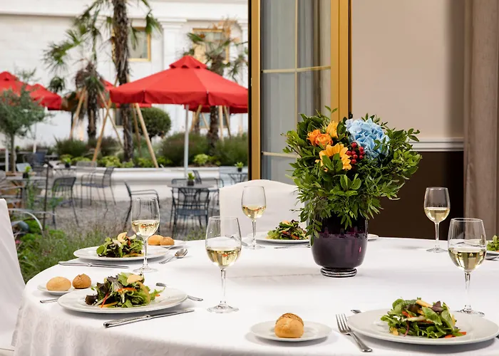 Grand Palace Hotell 5*